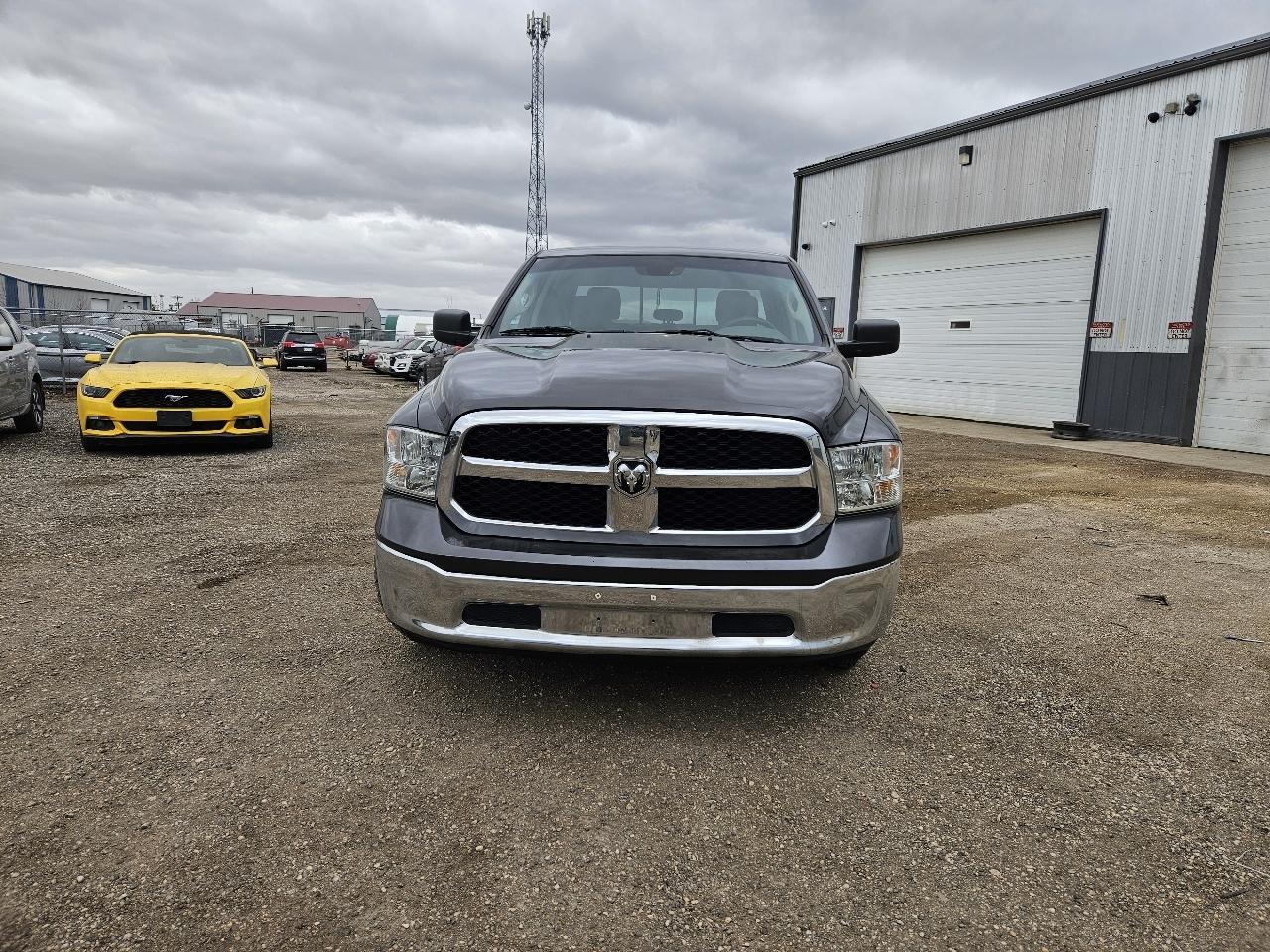 RAM 1500 Classic Tradesman Crew Cab SWB 4WD 2019