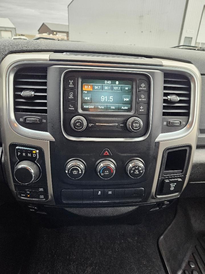 RAM 1500 Classic Tradesman Crew Cab SWB 4WD 2019
