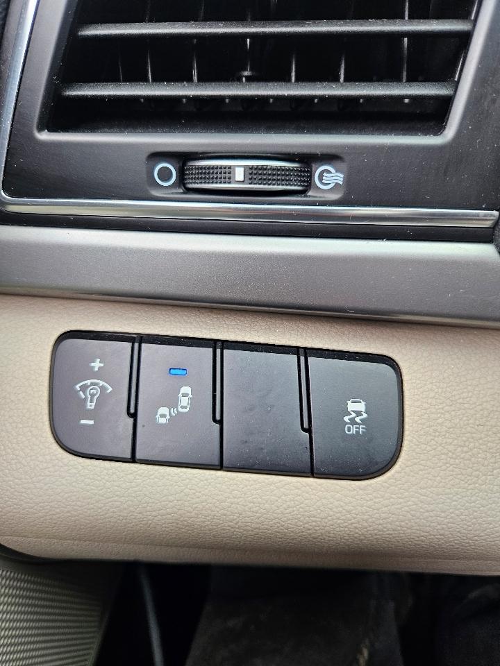 Hyundai Elantra Limited 2017