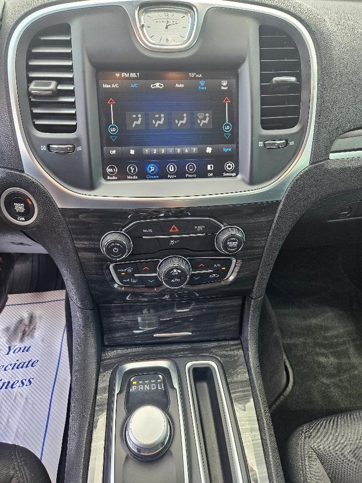 Chrysler 300 Touring AWD 2018