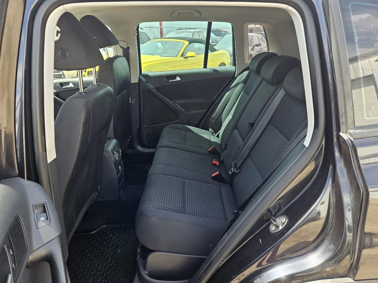 Volkswagen Tiguan S 4Motion 2011
