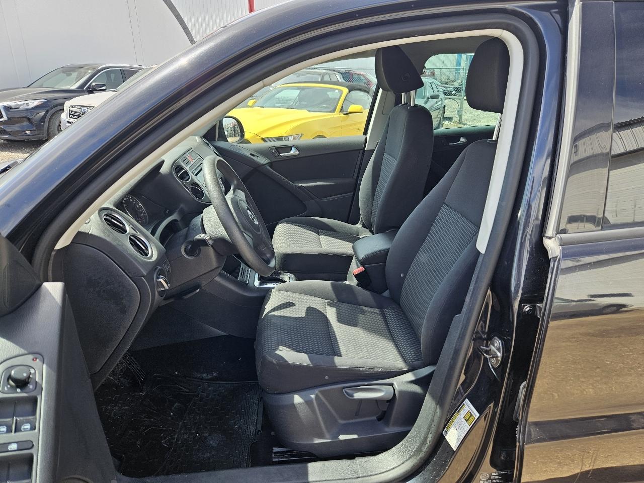 Volkswagen Tiguan S 4Motion 2011
