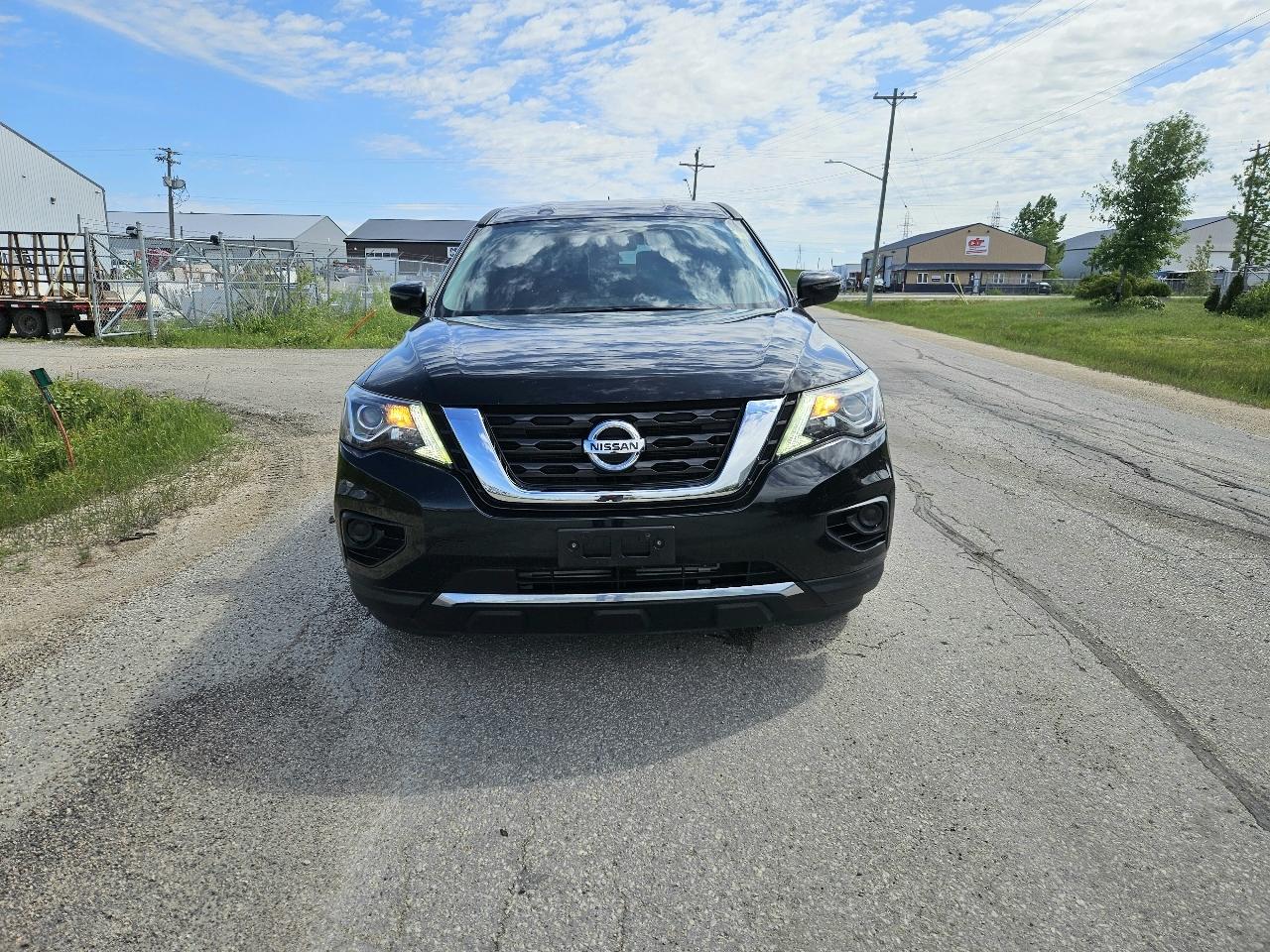 Nissan Pathfinder S 2WD 2018