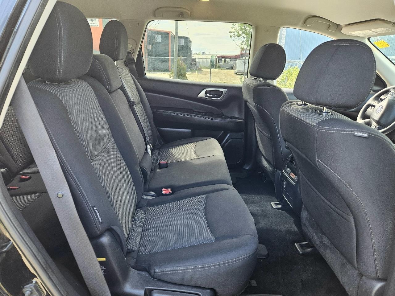 Nissan Pathfinder S 2WD 2018