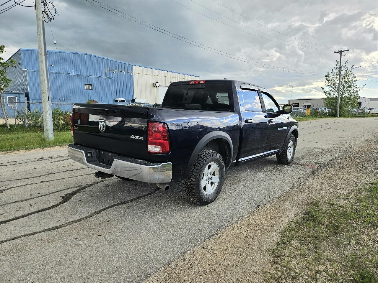 RAM 1500 SLT Crew Cab 4WD 2012