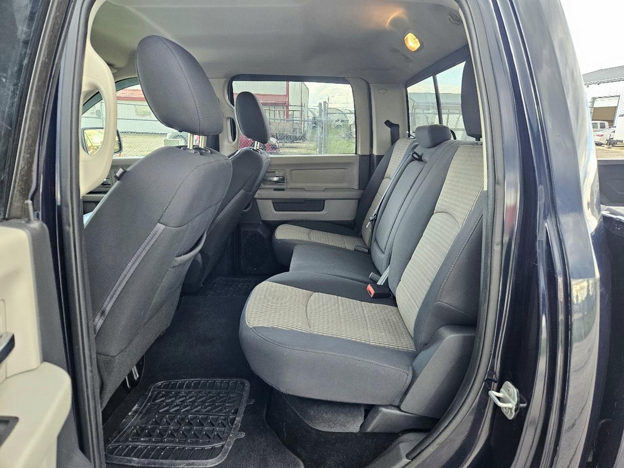 RAM 1500 SLT Crew Cab 4WD 2012