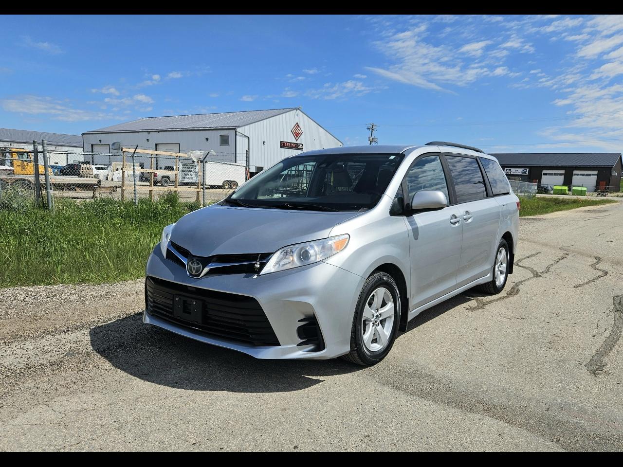 Toyota Sienna LE 8-Passenger 2019