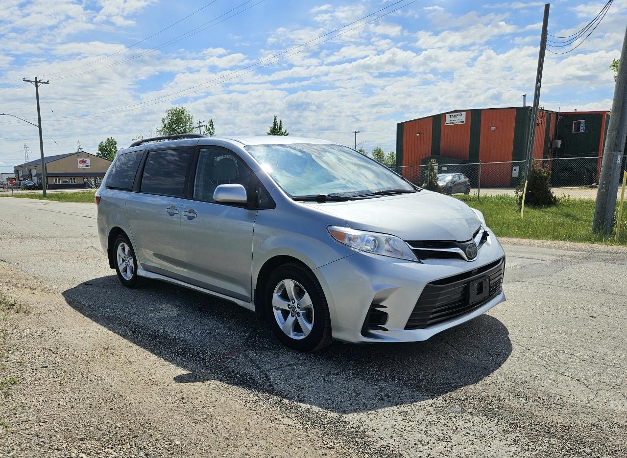 Toyota Sienna LE 8-Passenger 2019