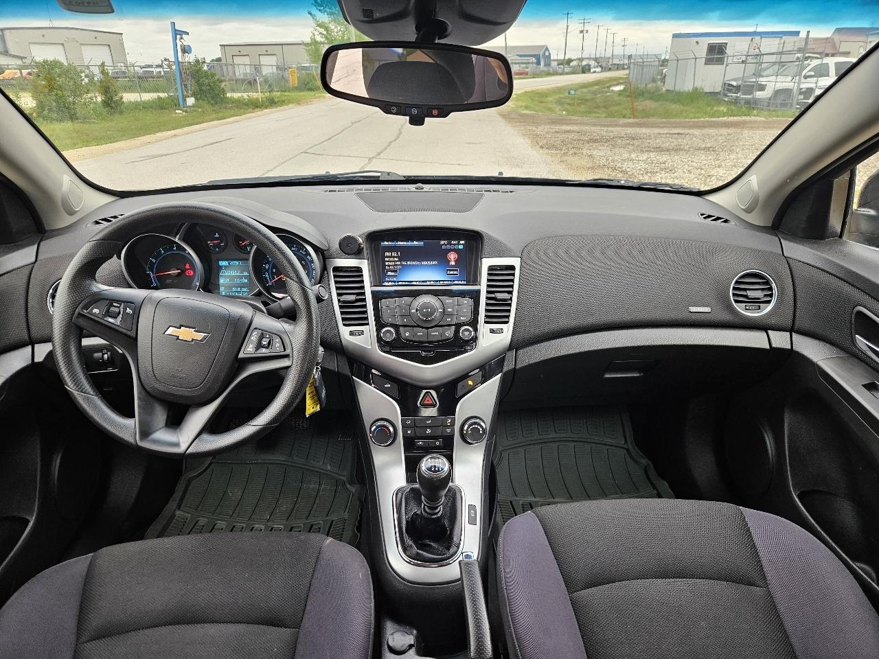 Chevrolet Cruze 1LT Manual 2015