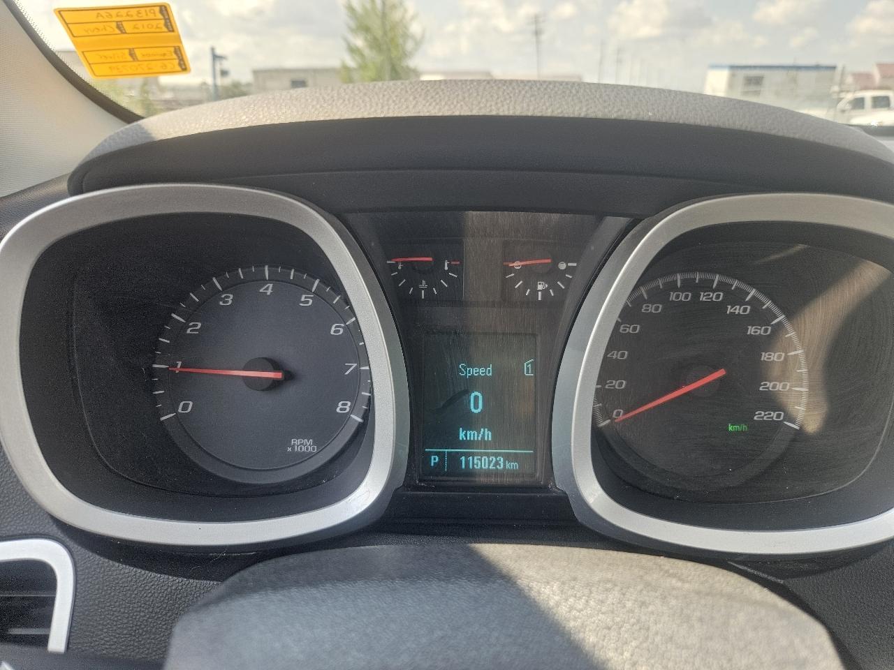 Chevrolet Equinox LS 2WD 2012