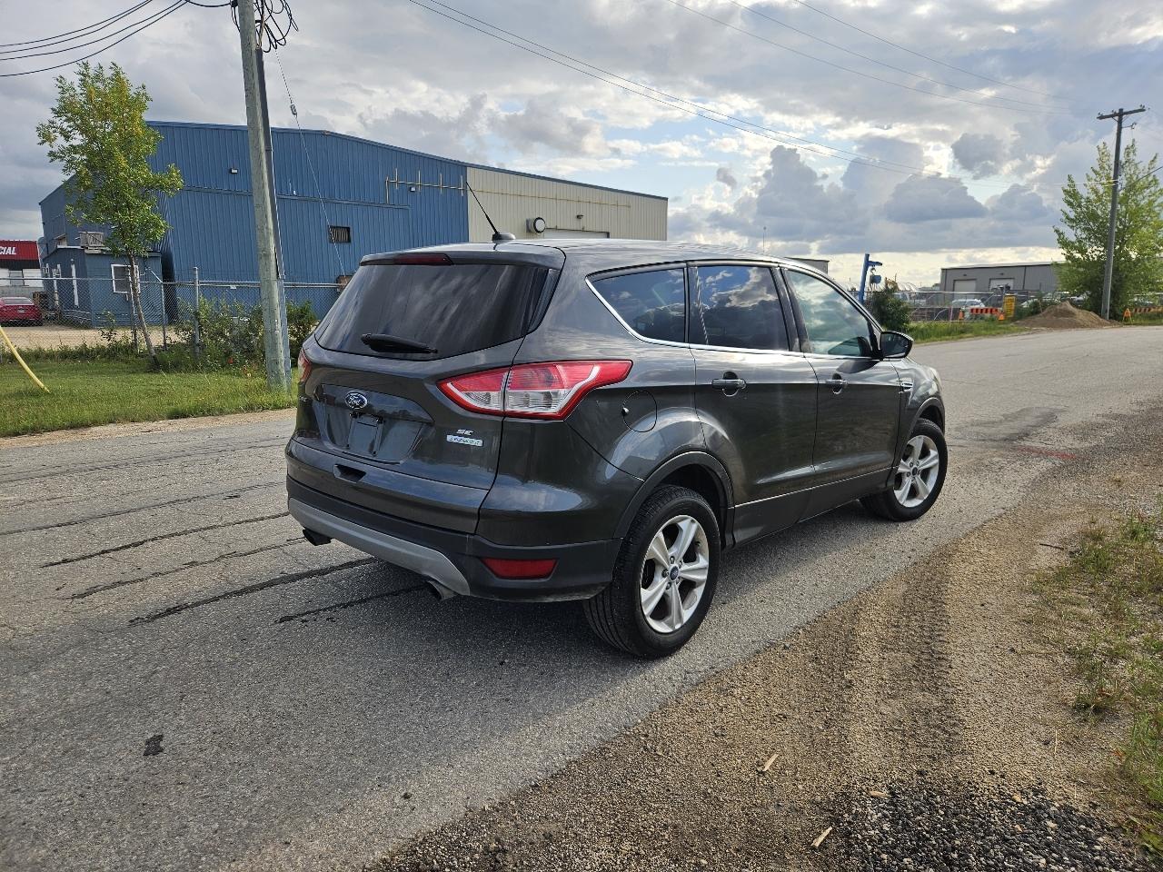 Ford Escape SE FWD 2015