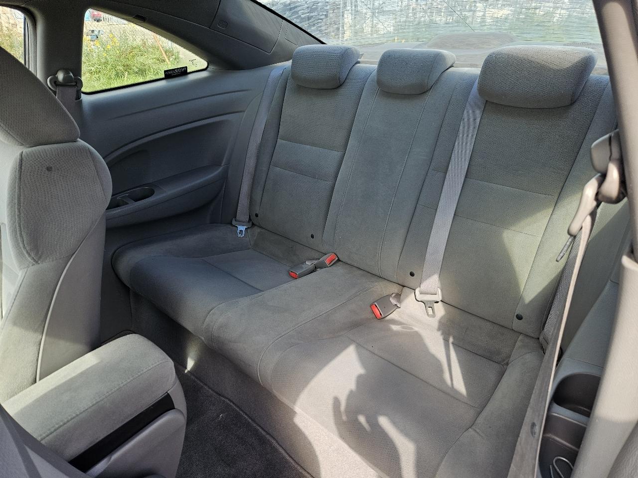 Honda Civic DX coupe 2008