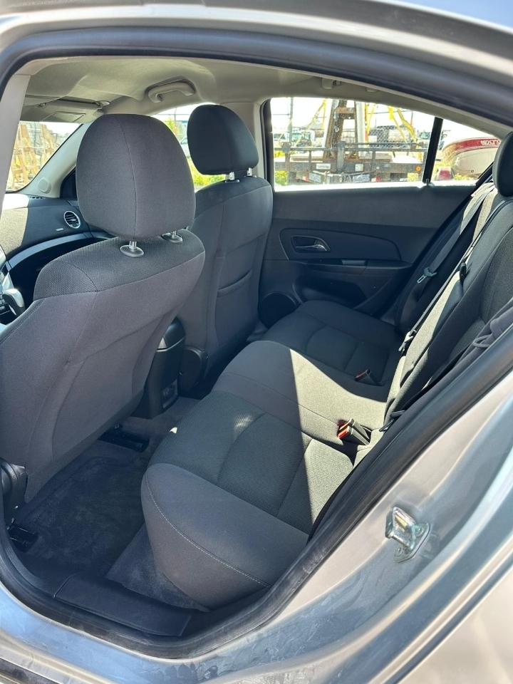 Chevrolet Cruze 1LT 2012