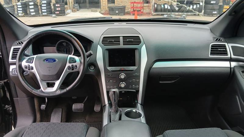 Ford Explorer XLT FWD 2013