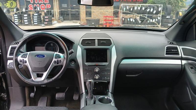 Ford Explorer XLT FWD 2013