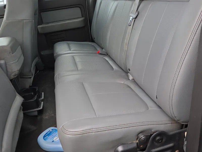Ford F-150 XL SuperCab 8-ft. Bed 2WD 2014
