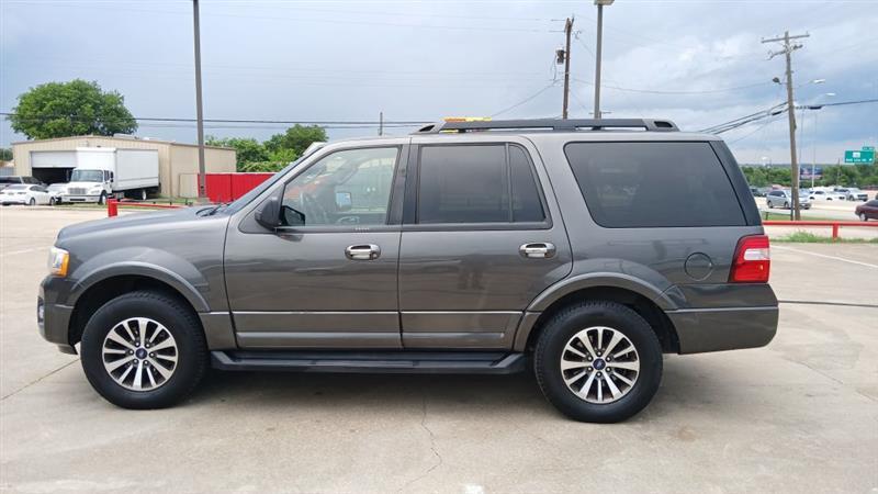 Ford Expedition XLT 4WD 2017