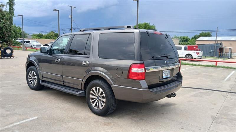 Ford Expedition XLT 4WD 2017