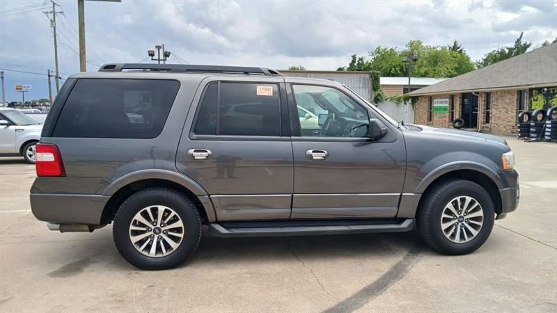 Ford Expedition XLT 4WD 2017