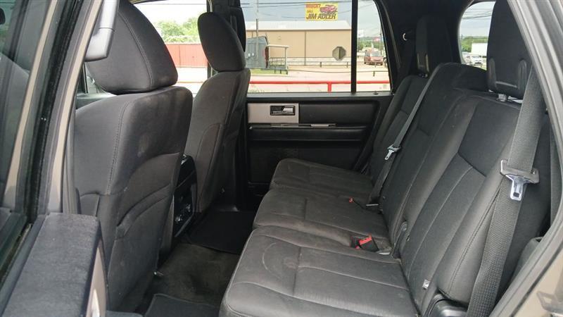 Ford Expedition XLT 4WD 2017
