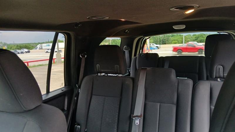 Ford Expedition XLT 4WD 2017