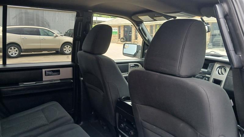 Ford Expedition XLT 4WD 2017