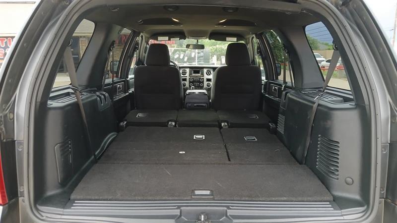 Ford Expedition XLT 4WD 2017
