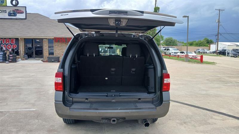 Ford Expedition XLT 4WD 2017