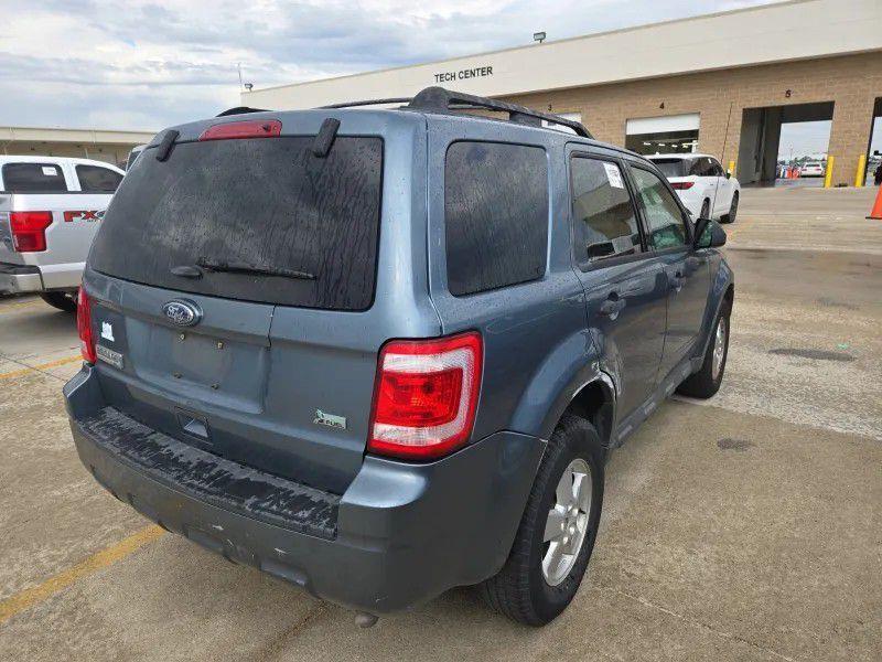 Ford Escape XLT FWD 2011