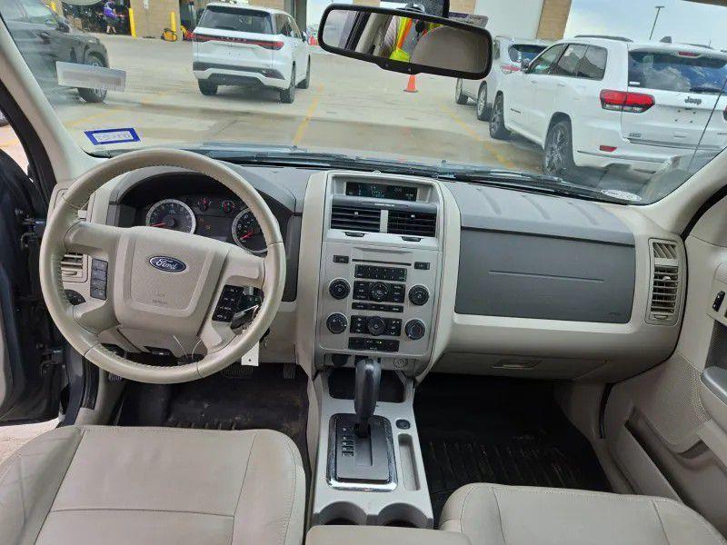 Ford Escape XLT FWD 2011