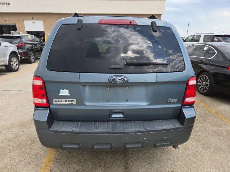Ford Escape XLT FWD 2011