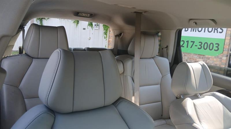 Acura MDX 6-Spd AT w/Tech Package 2011