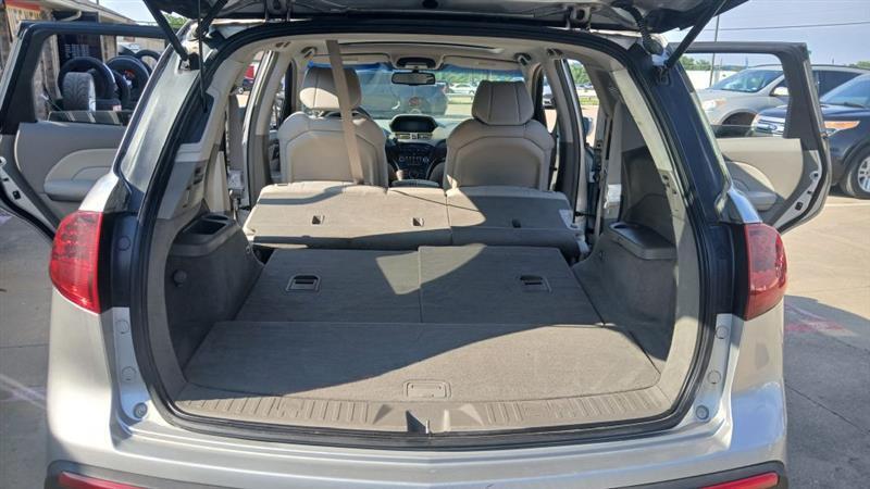 Acura MDX 6-Spd AT w/Tech Package 2011