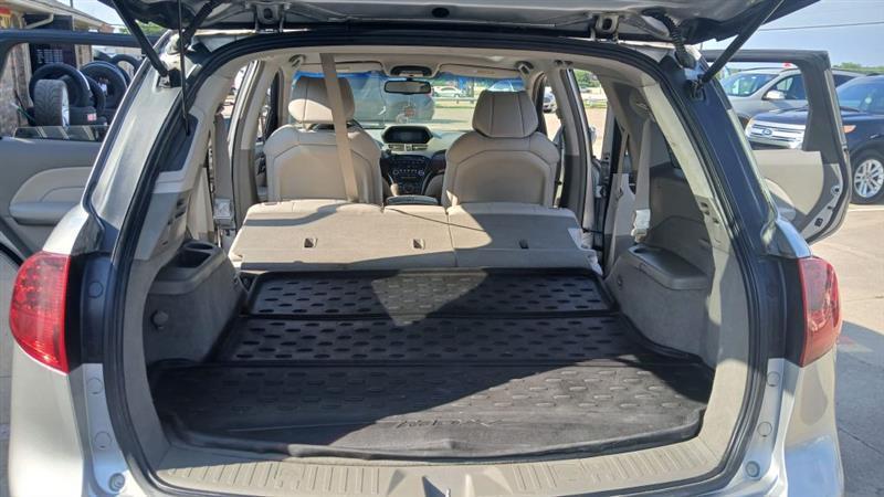 Acura MDX 6-Spd AT w/Tech Package 2011
