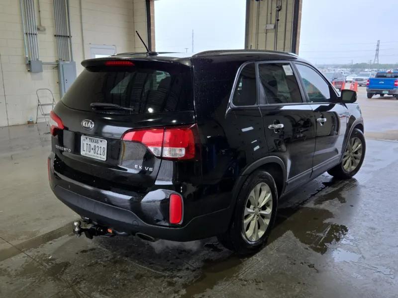 Kia Sorento EX V6 2WD 2015