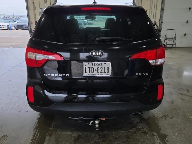 Kia Sorento EX V6 2WD 2015