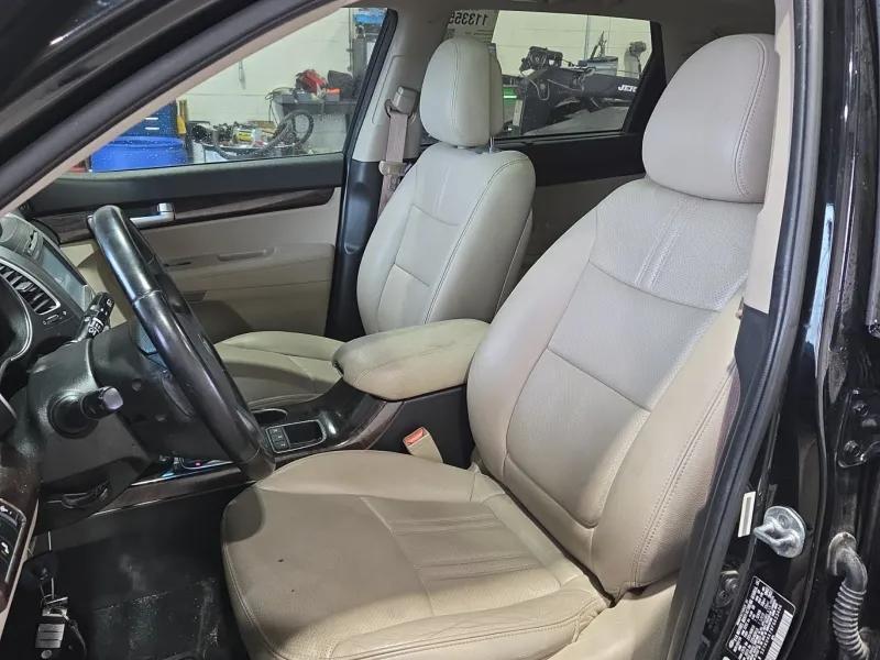 Kia Sorento EX V6 2WD 2015