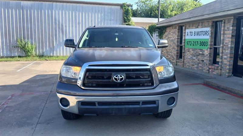 Toyota Tundra Tundra-Grade CrewMax 4.6L 2WD 2012
