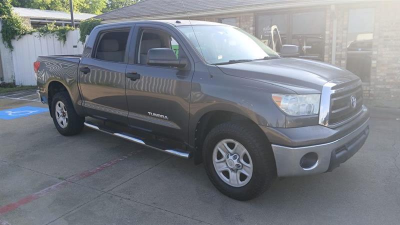 Toyota Tundra Tundra-Grade CrewMax 4.6L 2WD 2012