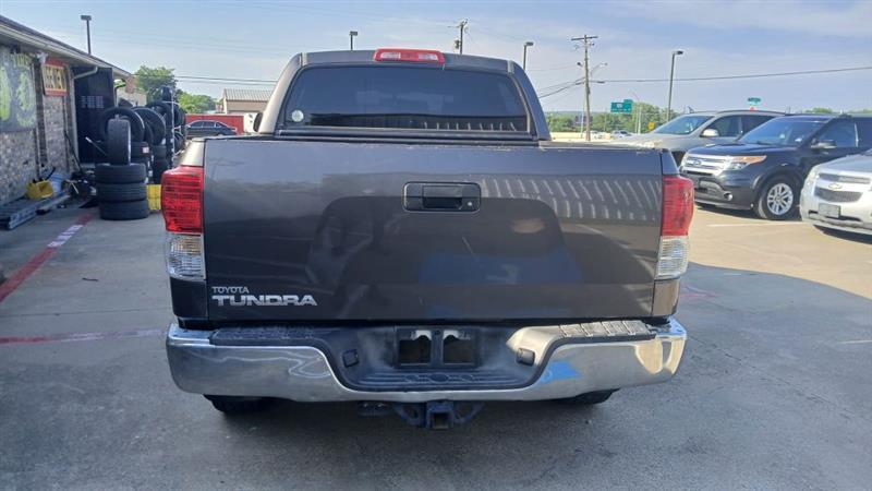 Toyota Tundra Tundra-Grade CrewMax 4.6L 2WD 2012