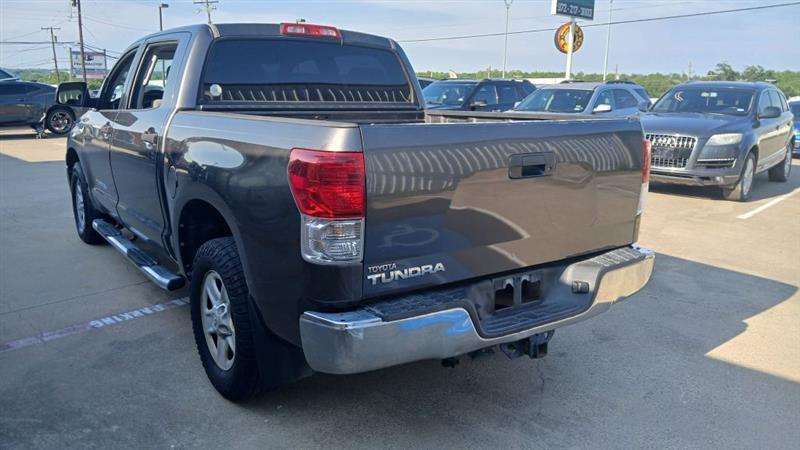 Toyota Tundra Tundra-Grade CrewMax 4.6L 2WD 2012