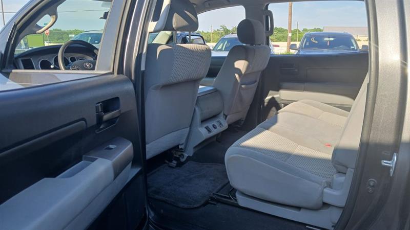 Toyota Tundra Tundra-Grade CrewMax 4.6L 2WD 2012