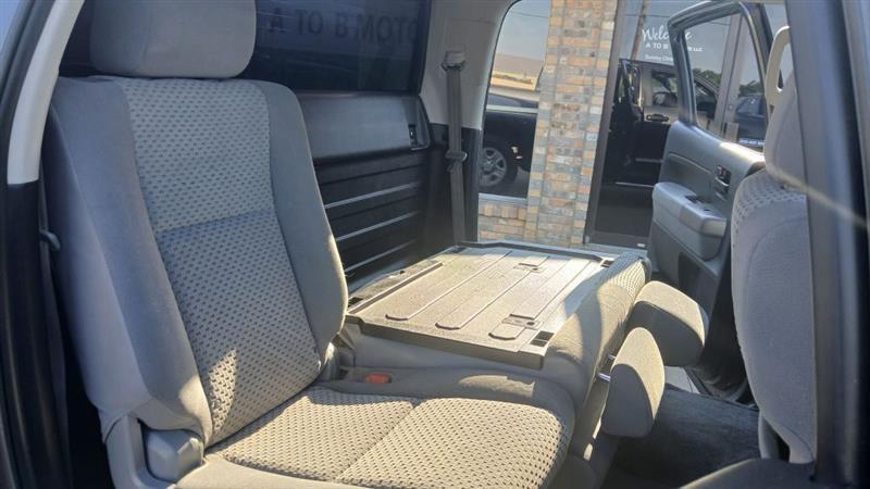 Toyota Tundra Tundra-Grade CrewMax 4.6L 2WD 2012