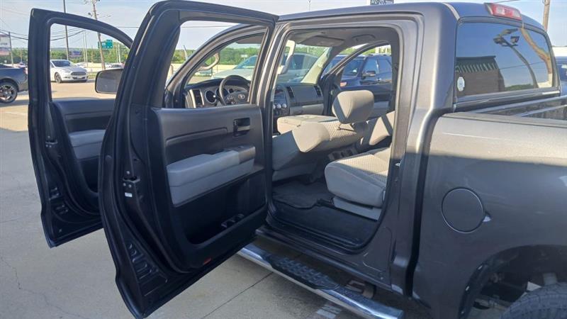 Toyota Tundra Tundra-Grade CrewMax 4.6L 2WD 2012