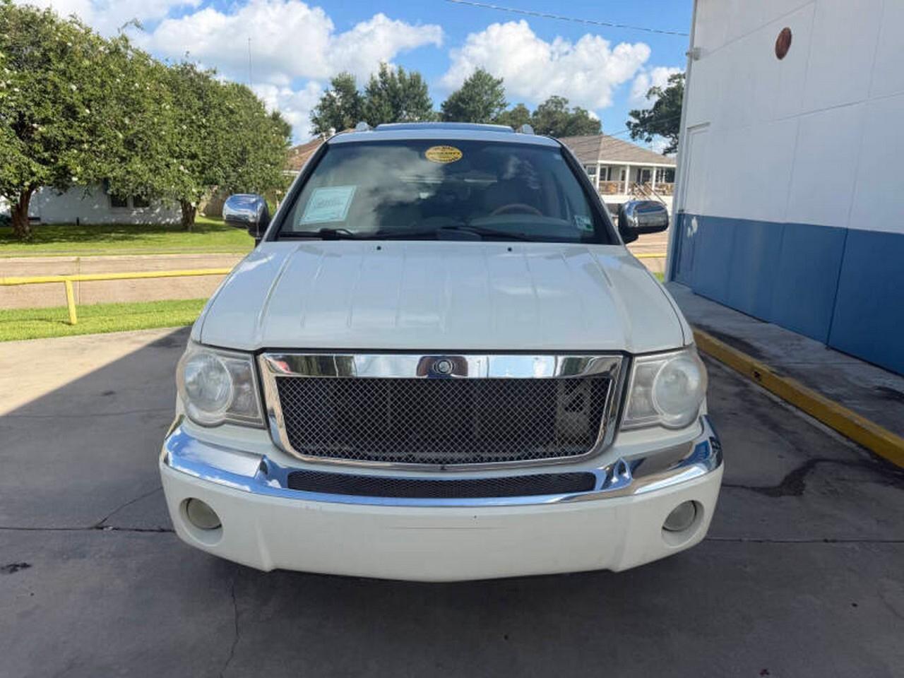 2008 Chrysler Aspen Limited 2WD