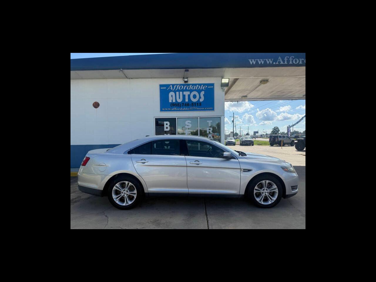 2015 Ford Taurus 