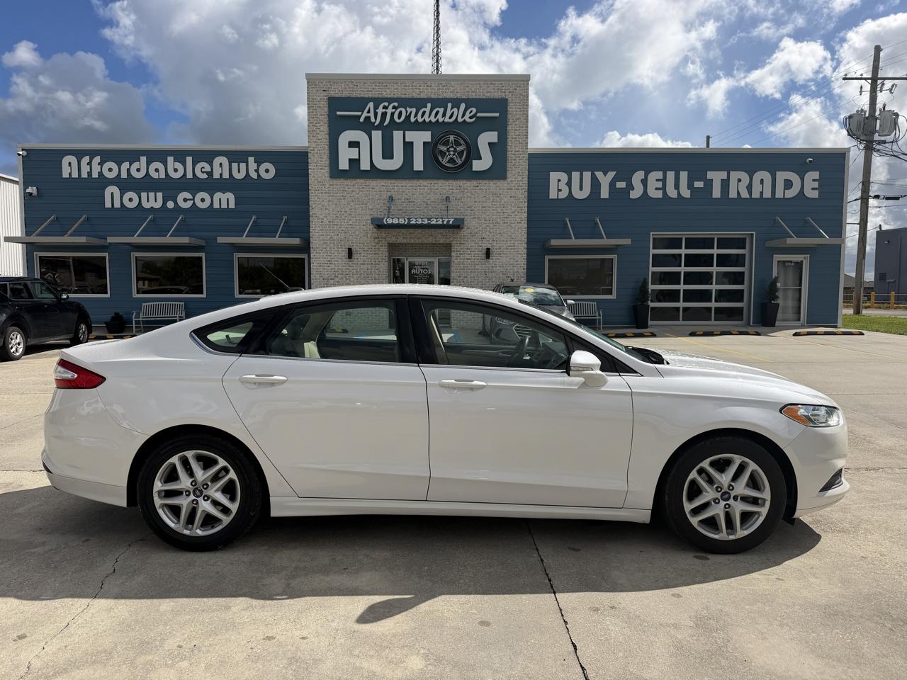 2016 Ford Fusion SE