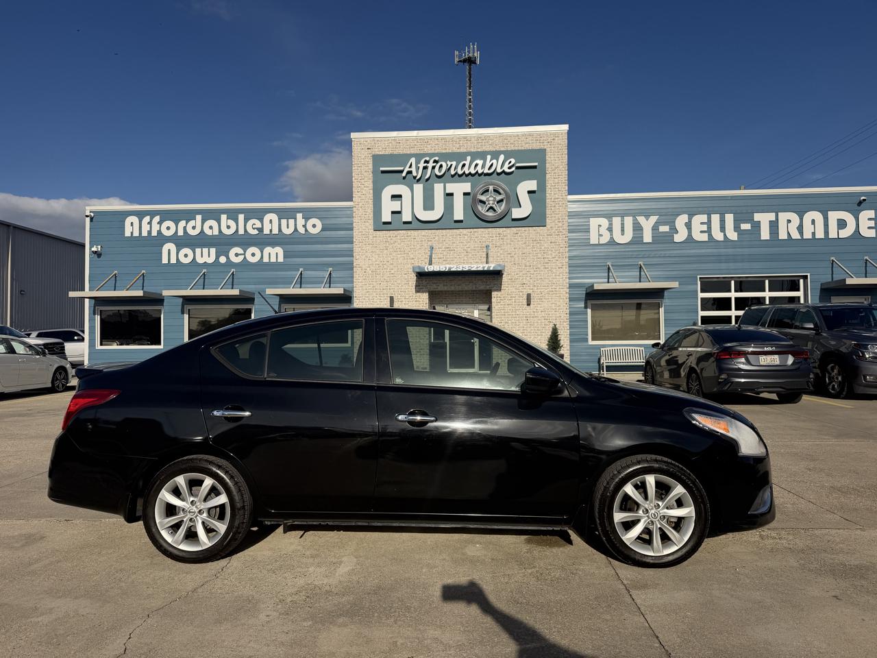 2016 Nissan Versa Sedan SL
