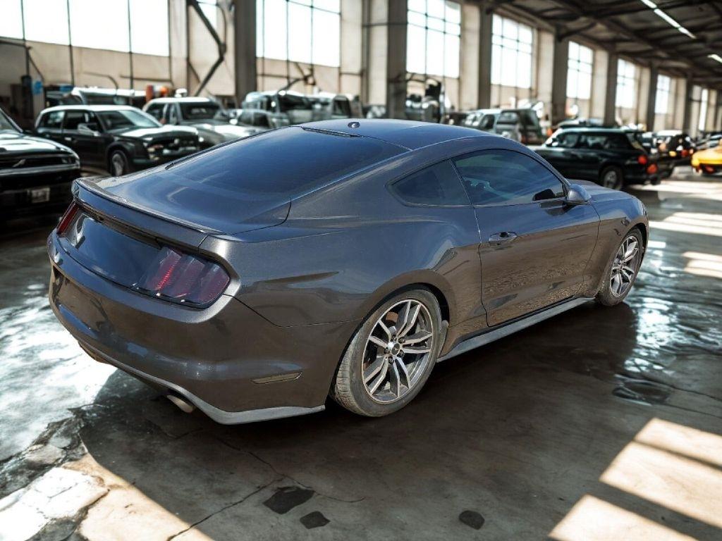 Ford Mustang EcoBoost Coupe 2017
