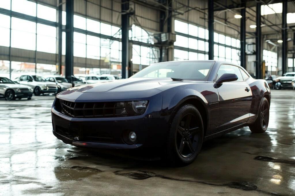 Chevrolet Camaro LS Coupe 2011